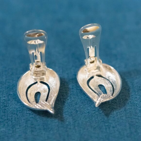 Vintage VENDOME Clip On Earrings Silver Tone - Picture 3 of 6